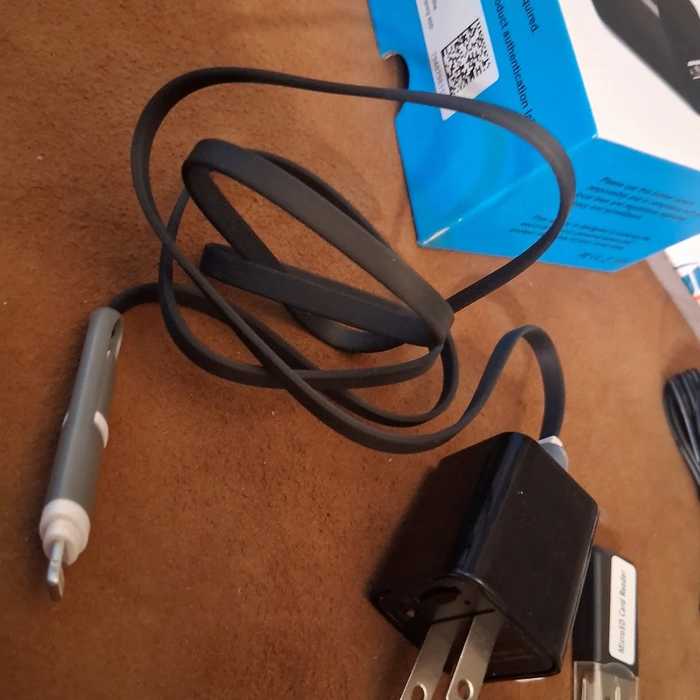 Mini Spy Camera Disguised As A Wall Charger